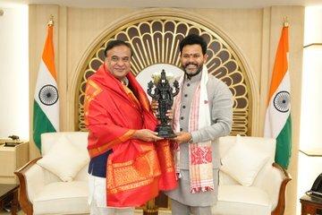 Their discussion centred around strengthening aviation infrastructure and enhancing air connectivity across Assam. Their discussion centred around strengthening aviation infrastructure and enhancing air connectivity across Assam.