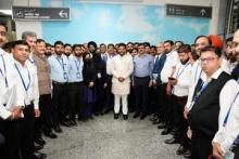 He personally interacted with the dedicated airport staff, accompanied by the MoCA Secretary and the AAI Chairman