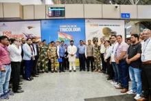 He personally interacted with the dedicated airport staff, accompanied by the MoCA Secretary and the AAI Chairman.