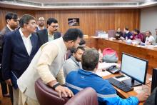 यात्री-केंद्रित गवर्नेंस को और मज़बूत करने के लिए, नागरिक उड्डयन मंत्रालय ने नई दिल्ली के उड़ान भवन में एक स्थायी 24×7 पैसेंजर असिस्टेंस कंट्रोल रूम (PACR) बनाया है।