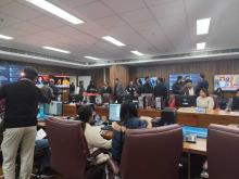 यात्री-केंद्रित गवर्नेंस को और मज़बूत करने के लिए, नागरिक उड्डयन मंत्रालय ने नई दिल्ली के उड़ान भवन में एक स्थायी 24×7 पैसेंजर असिस्टेंस कंट्रोल रूम (PACR) बनाया है।