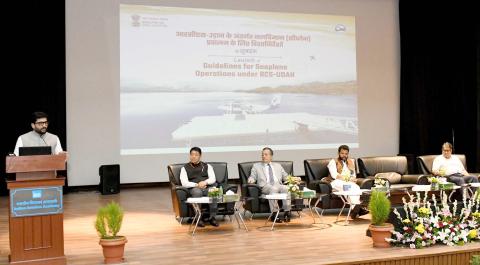 The Speaker, Lok Sabha, Shri Om Birla attends the floral tribute